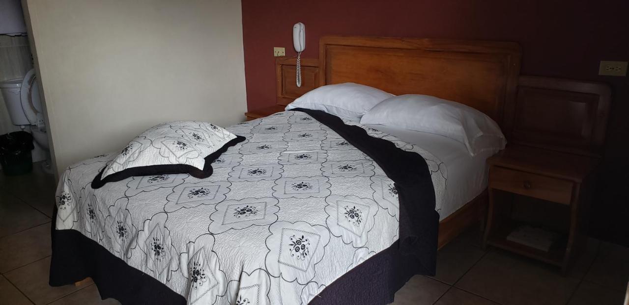 Hotel Residencial Panamericano David Rum bild